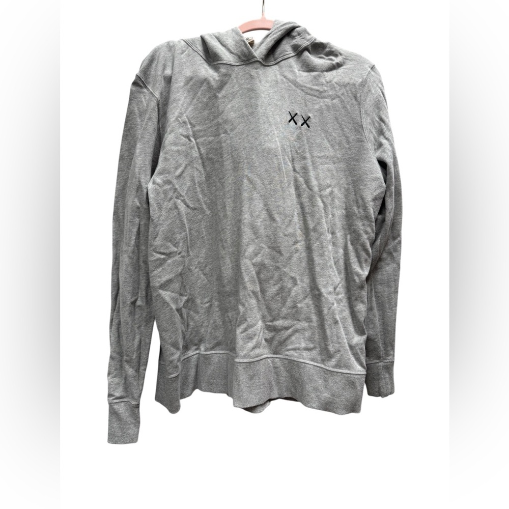 Uniqlo x kaws collab